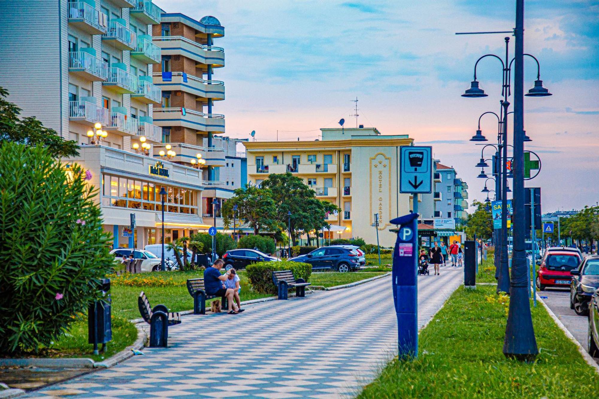 Hotel Luca ヴァルヴェルデ エクステリア 写真