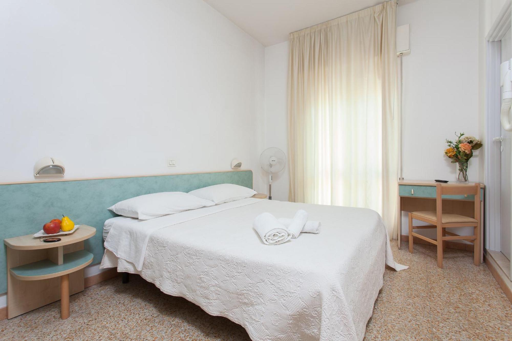 Hotel Luca ヴァルヴェルデ エクステリア 写真