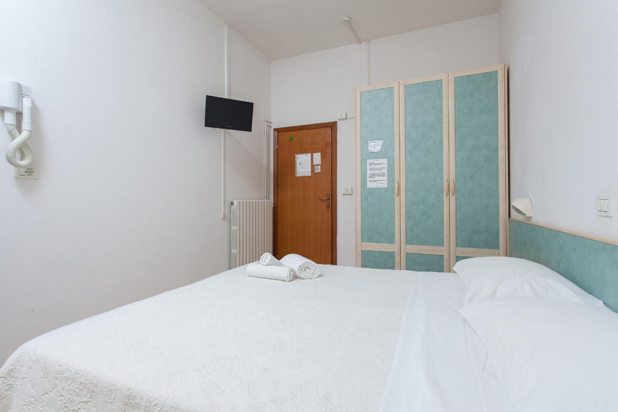 Hotel Luca ヴァルヴェルデ エクステリア 写真