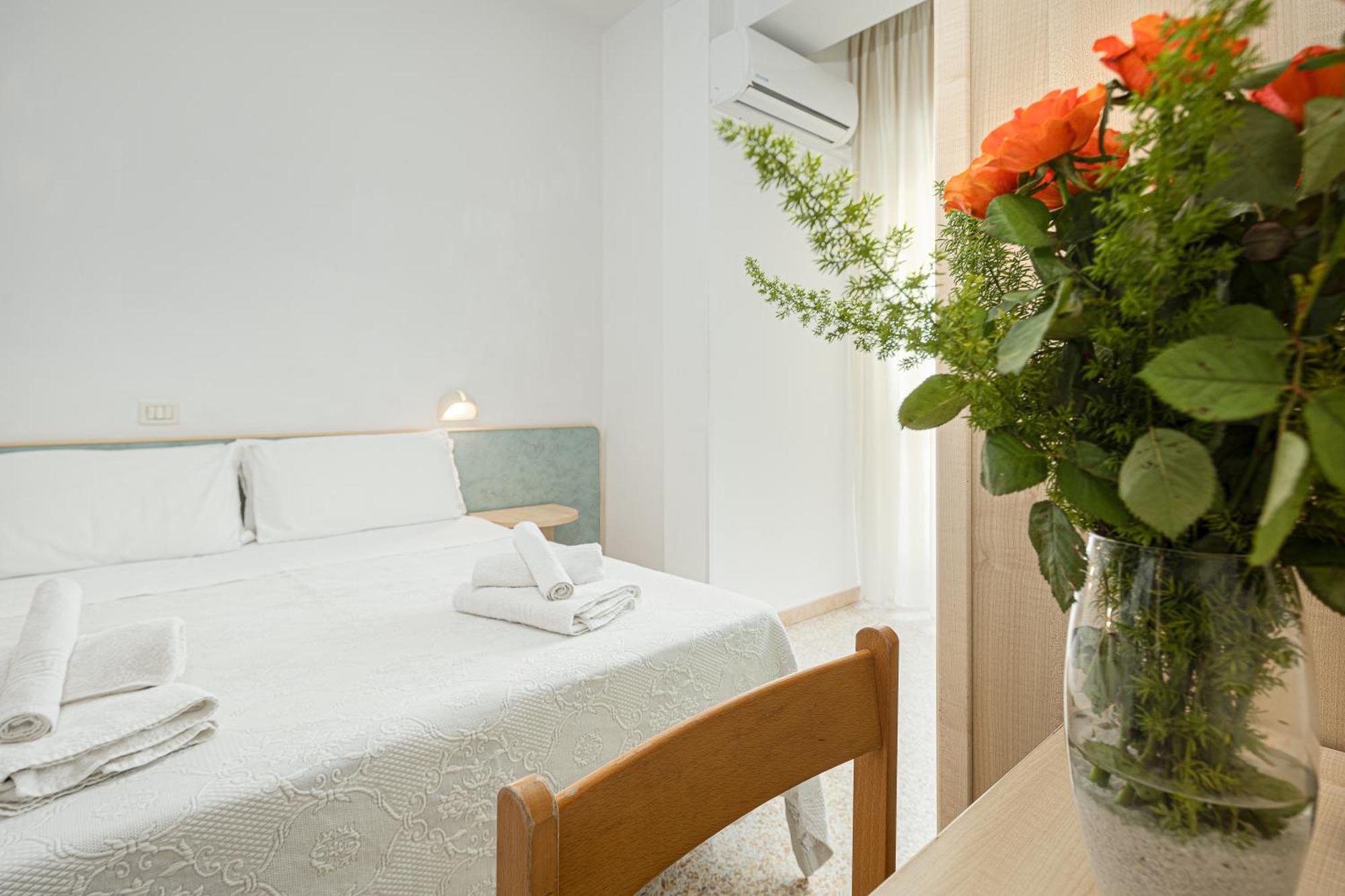 Hotel Luca ヴァルヴェルデ エクステリア 写真